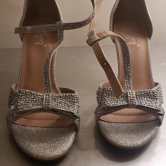 SOLD - Picture 3 of 8